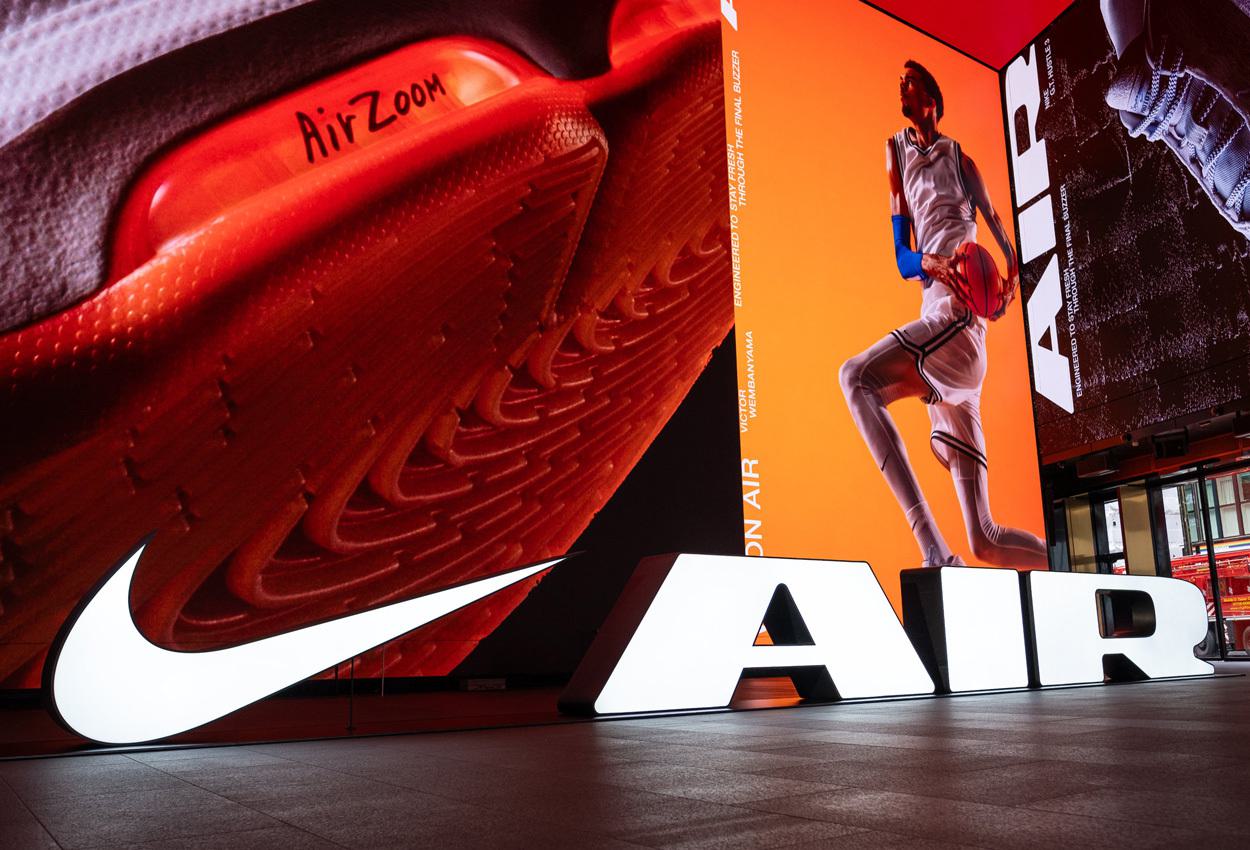 Otoh Nike Air Olympics 1250x850